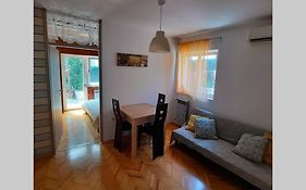 Cozy Apartment Alma, Two Steps From The Sea